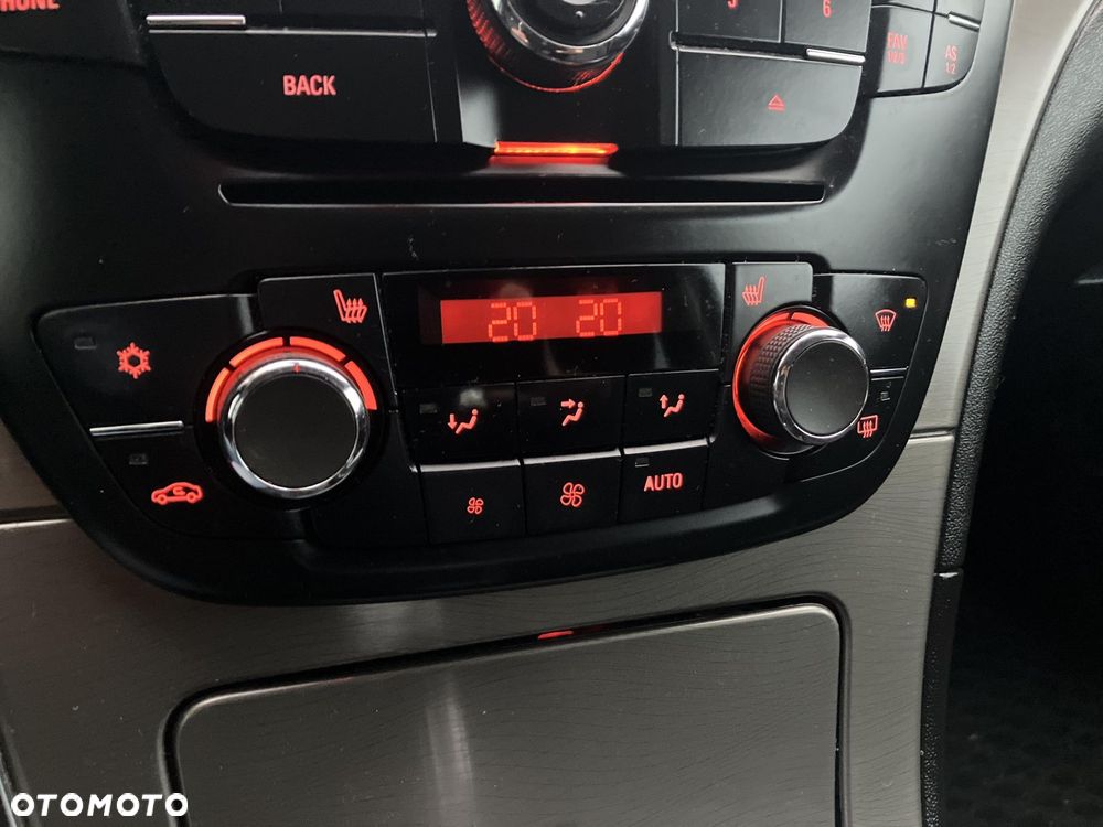 Opel Insignia 1.8 Cosmo - 16