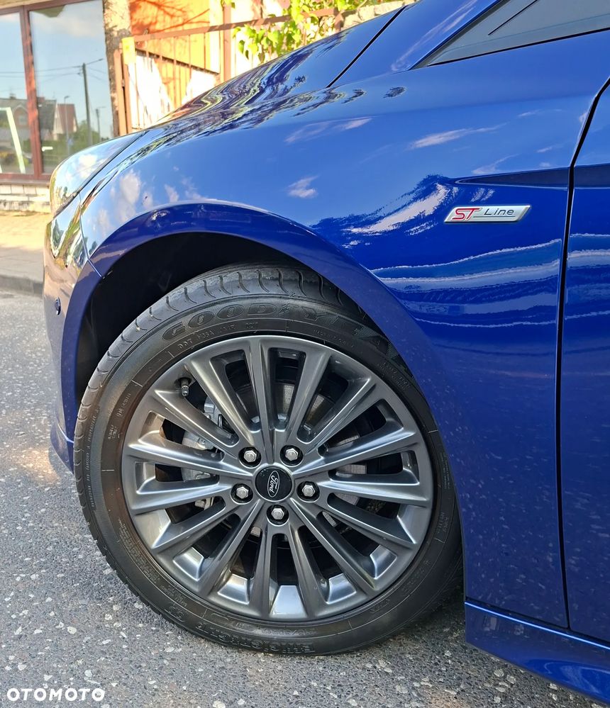 Ford Focus 1.5 EcoBlue Start-Stopp-System ST-LINE - 32