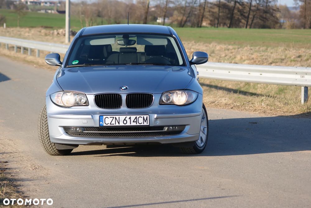 BMW Seria 1 - 22