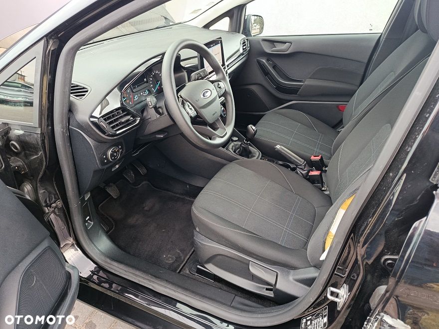 Ford Fiesta - 11