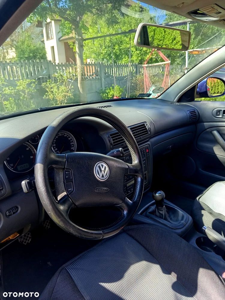 Volkswagen Passat 1.9 TDI Trendline - 1