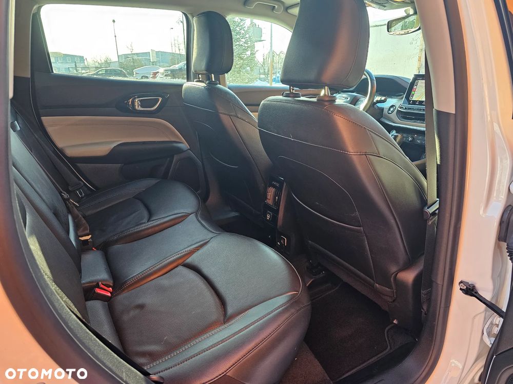Jeep Compass - 15