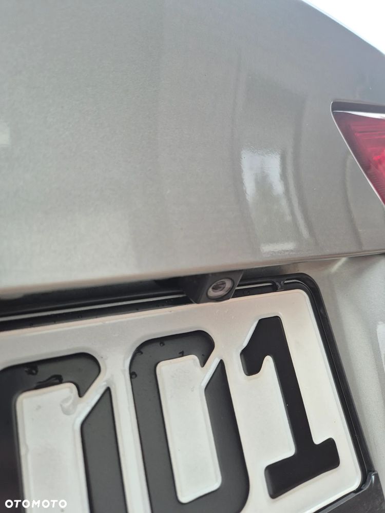 Toyota Auris 2.0 D-4D Executive - 8