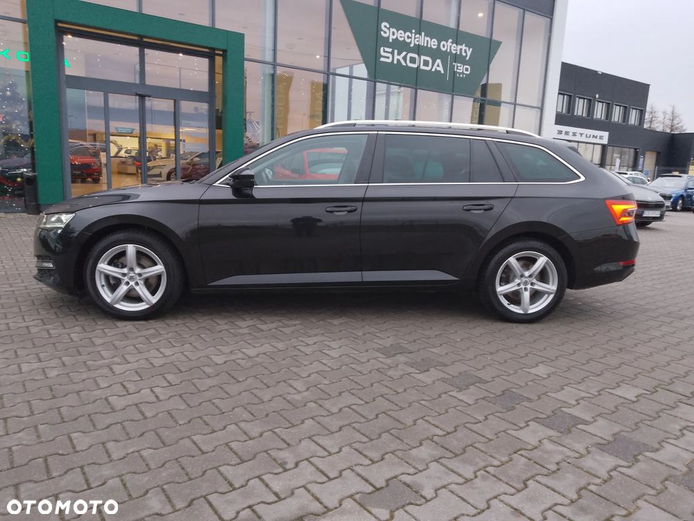 Skoda Superb 2.0 TDI SCR Style DSG - 5