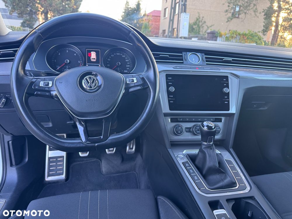 Volkswagen Passat Alltrack 2.0 TDI SCR (BMT) 4Mot - 17