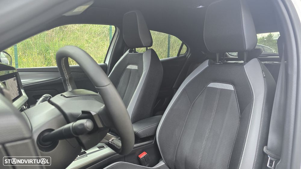 Opel Mokka 1.2 Hybrid GS eDCT - 19