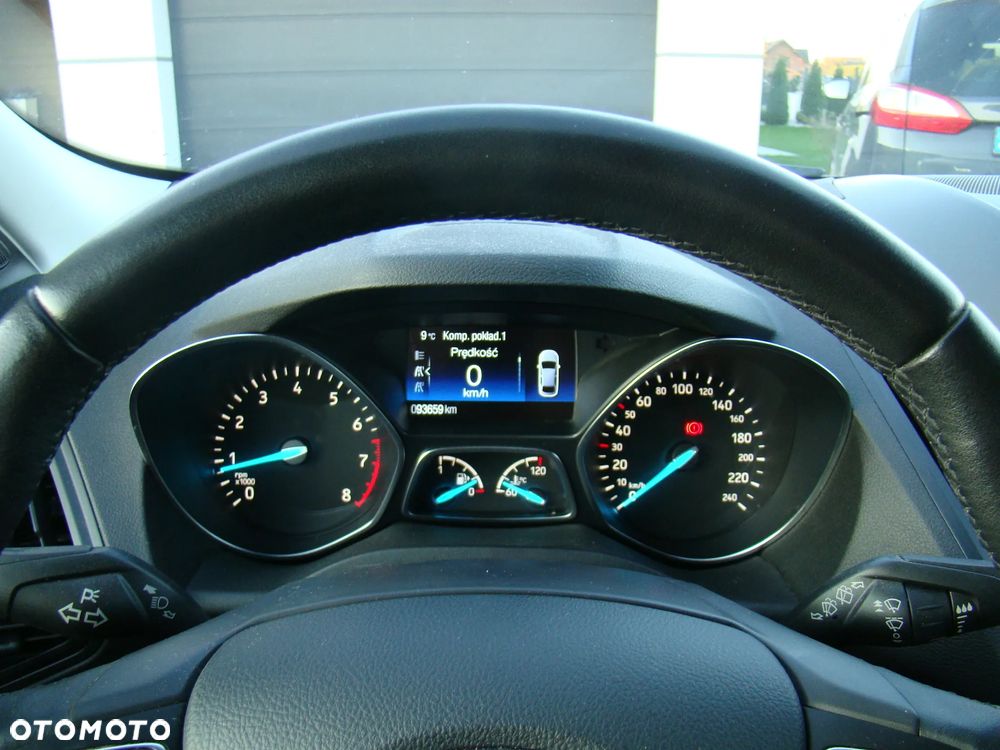Ford Kuga 1.5 EcoBoost TITANIUM - 28