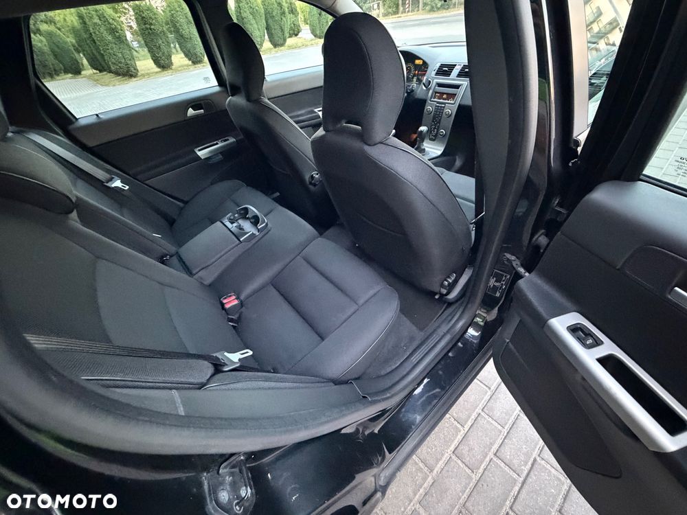 Volvo V50 2.0D Momentum - 11