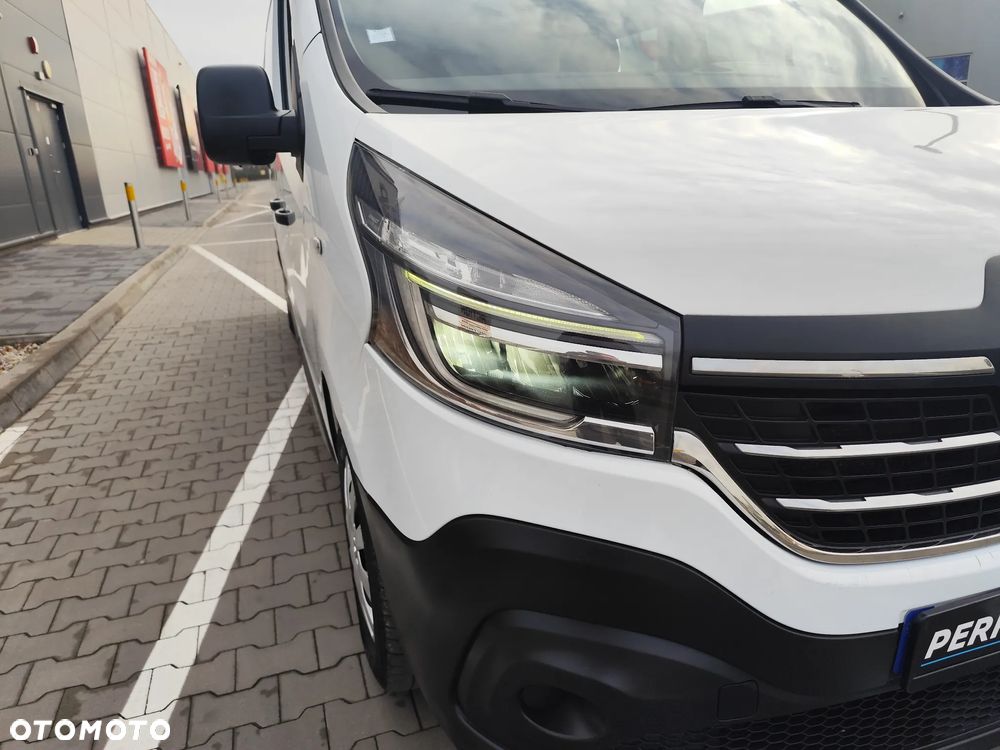 Renault Trafic - 11