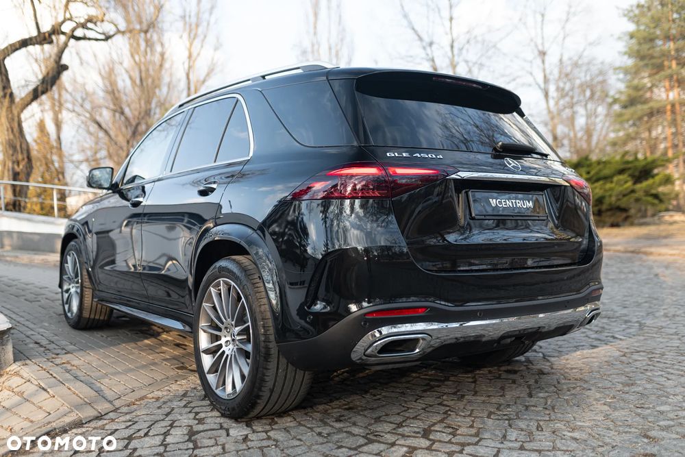 Mercedes-Benz GLE - 11