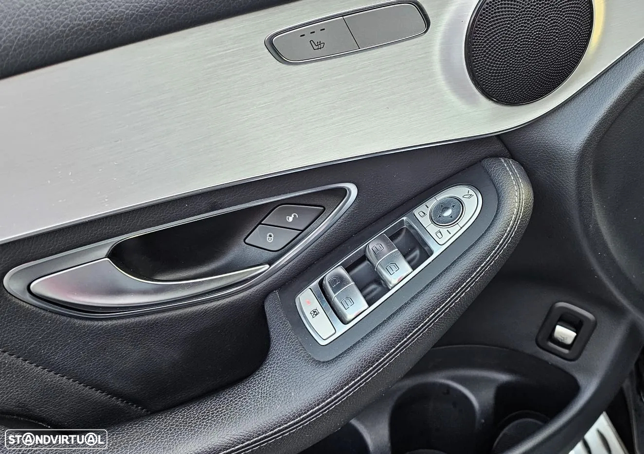 Mercedes-Benz GLC 220 d Coupe 4Matic 9G-TRONIC AMG Line - 26