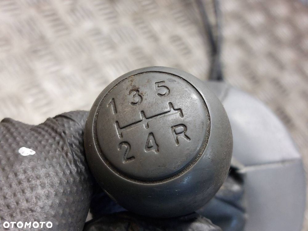 LEWAREK ZMIANY BIEGÓW + LINKI 5B FIAT PANDA II 1.3 JTD 55202308 55202312 - 2