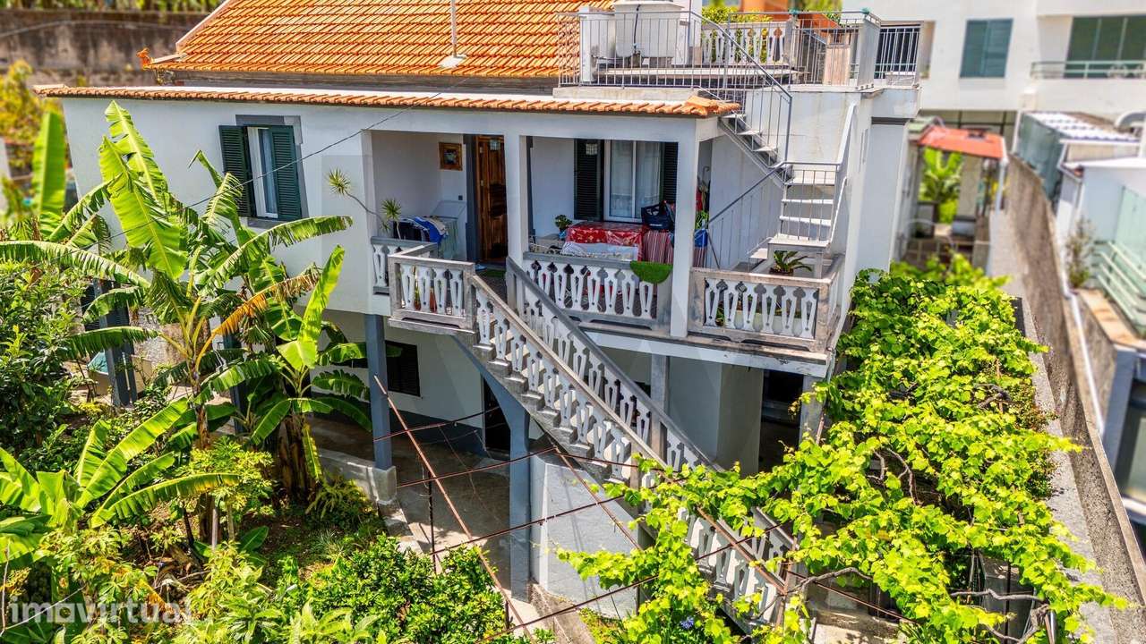 Moradia T4 com Vista Oceano – Barreiros, São Martinho, Funchal – 127m2 - Grande imagem: 2/15