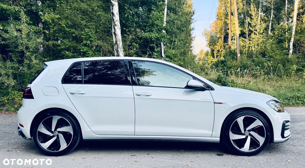 Volkswagen Golf GTI (BlueMotion Technology) - 7