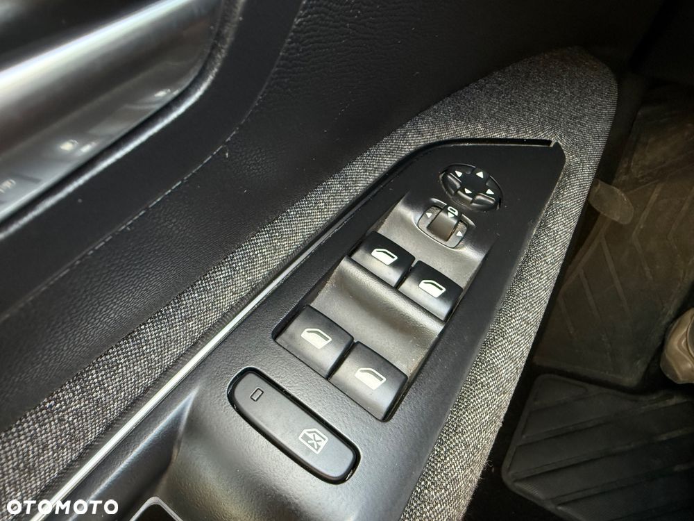 Peugeot 3008 - 16
