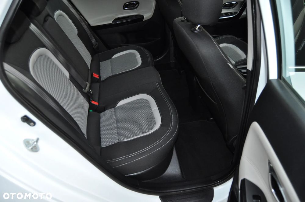 Kia Ceed 1.6 GDI L - 8