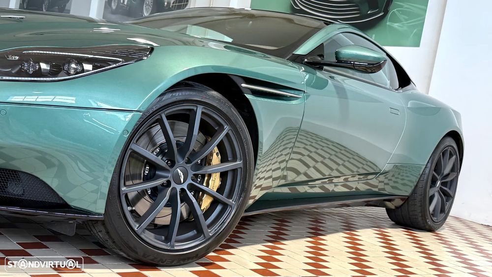 Aston Martin DB11 Coupé V8 Auto - 7