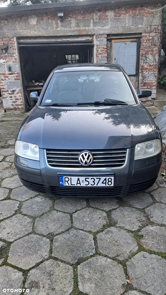 Volkswagen Passat 1.8T - 2