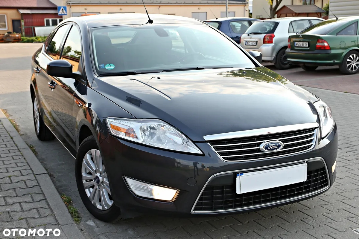 Ford Mondeo 2.0 Ghia - 15