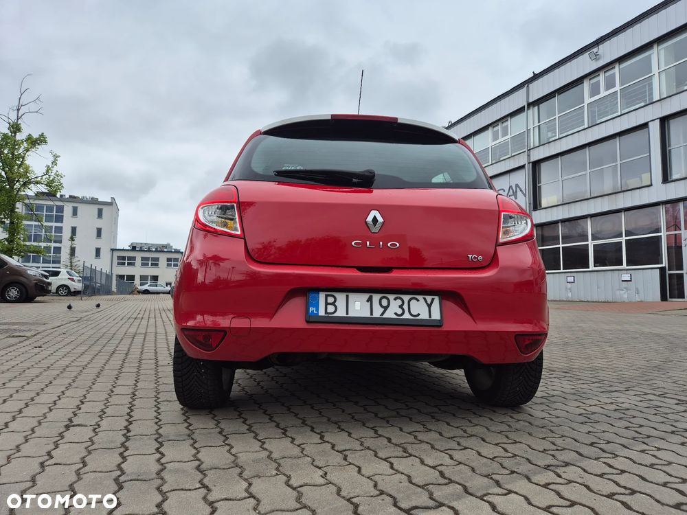 Renault Clio 1.2 16V TCE S - 12