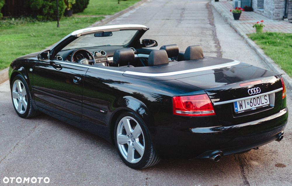 Audi A4 Cabrio 2.0 TFSI multitronic - 2