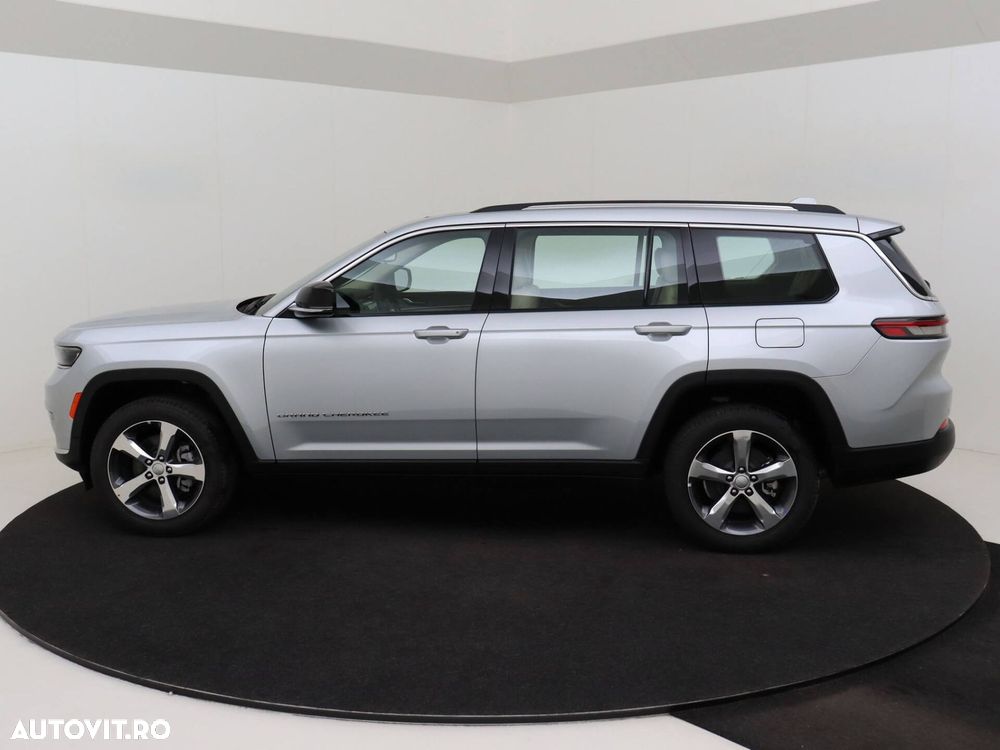 Jeep Grand Cherokee - 22