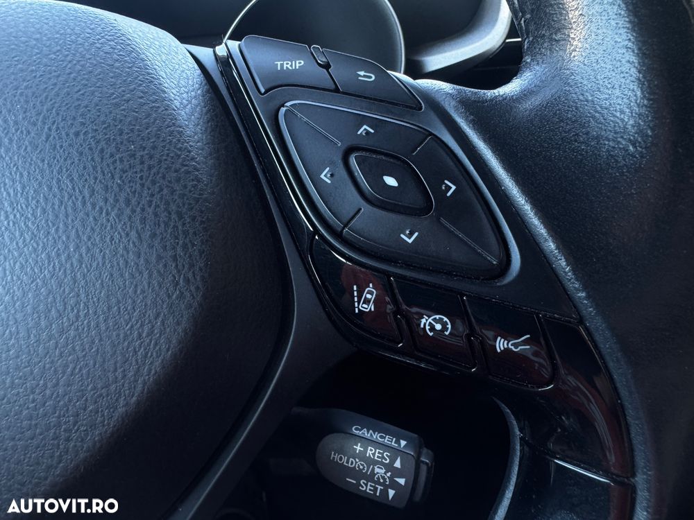 Toyota C-HR 1.2 Turbo 4x4 CVT C-lassy LED - 6