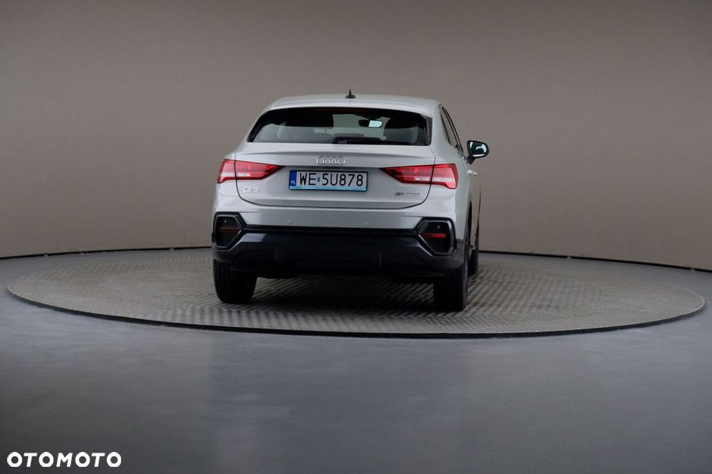 Audi Q3 Sportback - 5