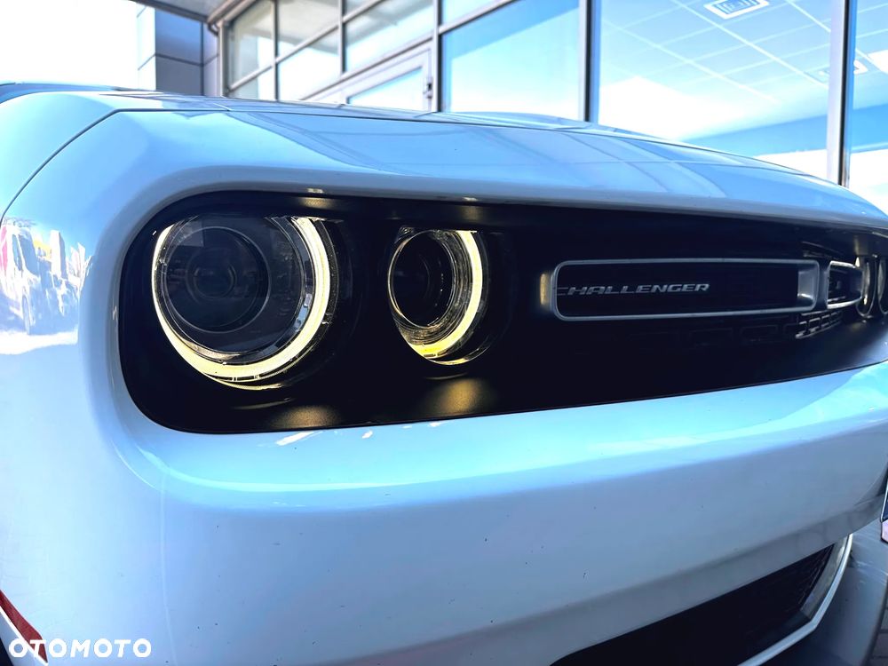 Dodge Challenger 3.6 SXT Plus - 9