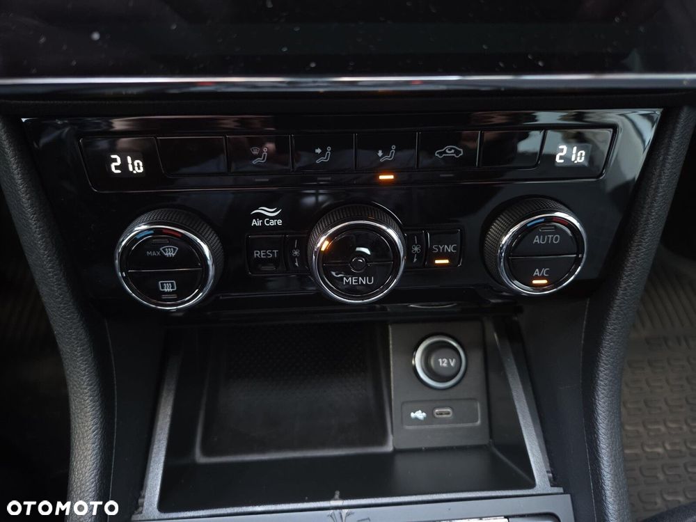 Skoda Superb 1.5 TSI Active - 14