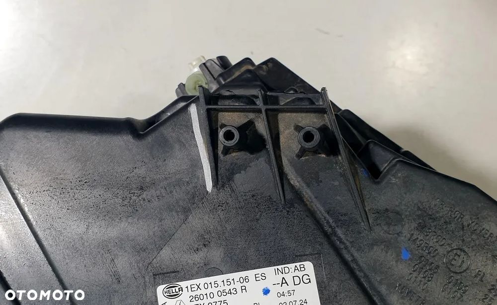 Renault Austral Reflektor Prawy 260100543R - 6