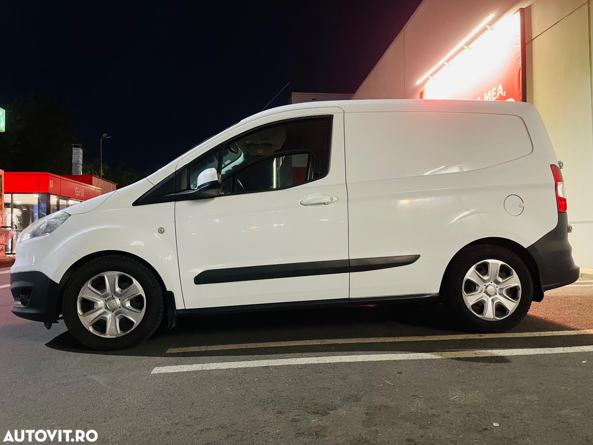 Ford Tourneo Courier 1.5 TDCi Trend - 2