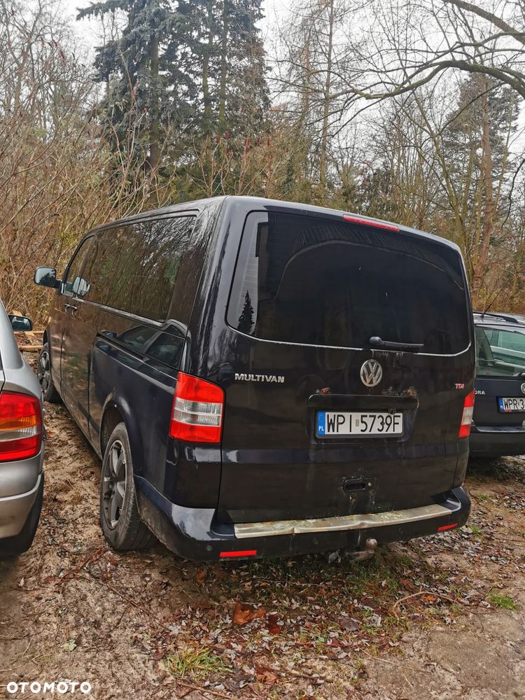 Volkswagen Multivan - 33