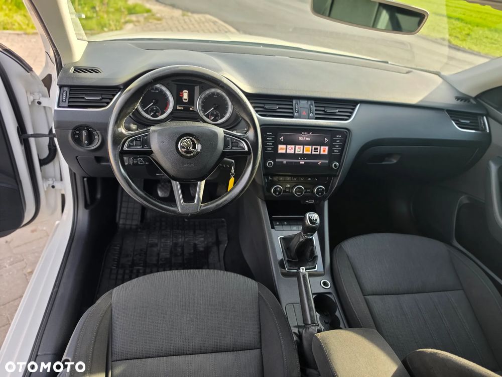 Skoda Octavia 1.6 TDI Premium Edition - 20