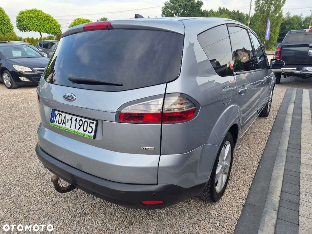 Ford S-Max - 9