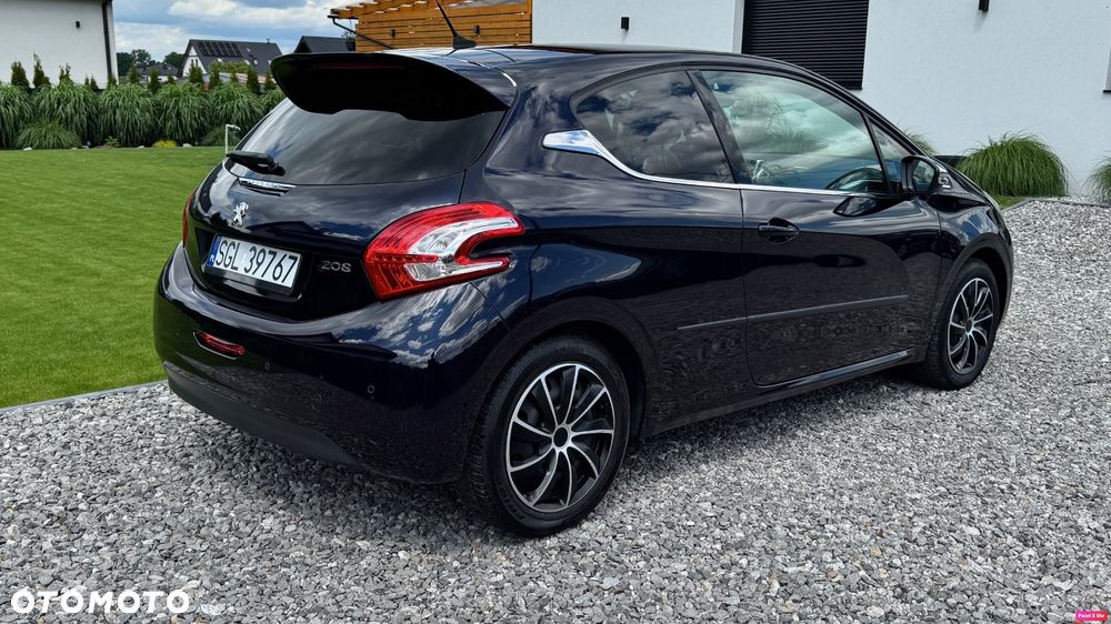 Peugeot 208 - 5