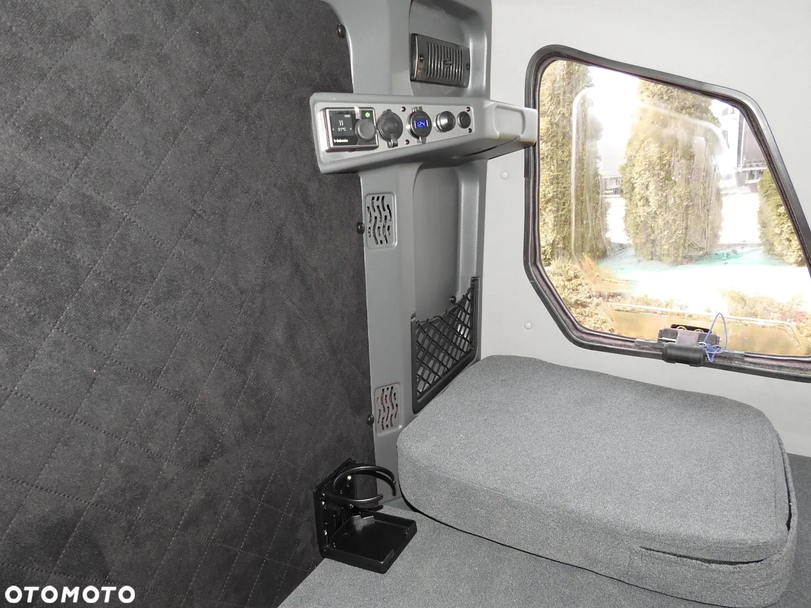 Iveco DAILY NOWY 35S18 CONNECT PLANDEKA 10 PALET WEBASTO KLIMATYZACJA TEMPOMAT NAWIGACJA LEDY ASO  180KM [ 500249 ] - 40