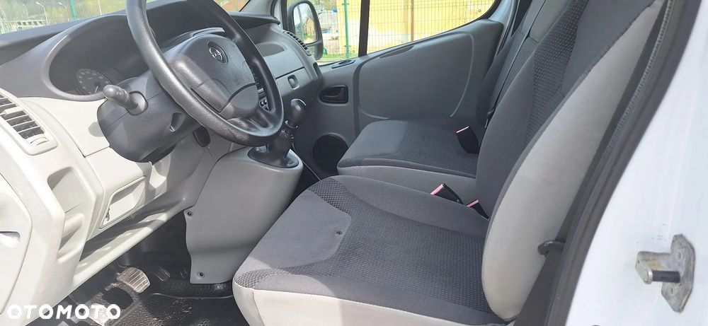 Opel Vivaro - 4