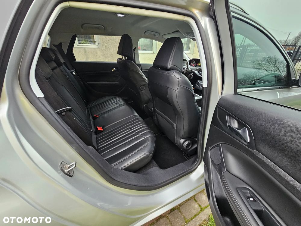 Peugeot 308 e-HDi 115 Stop & Start Allure - 12