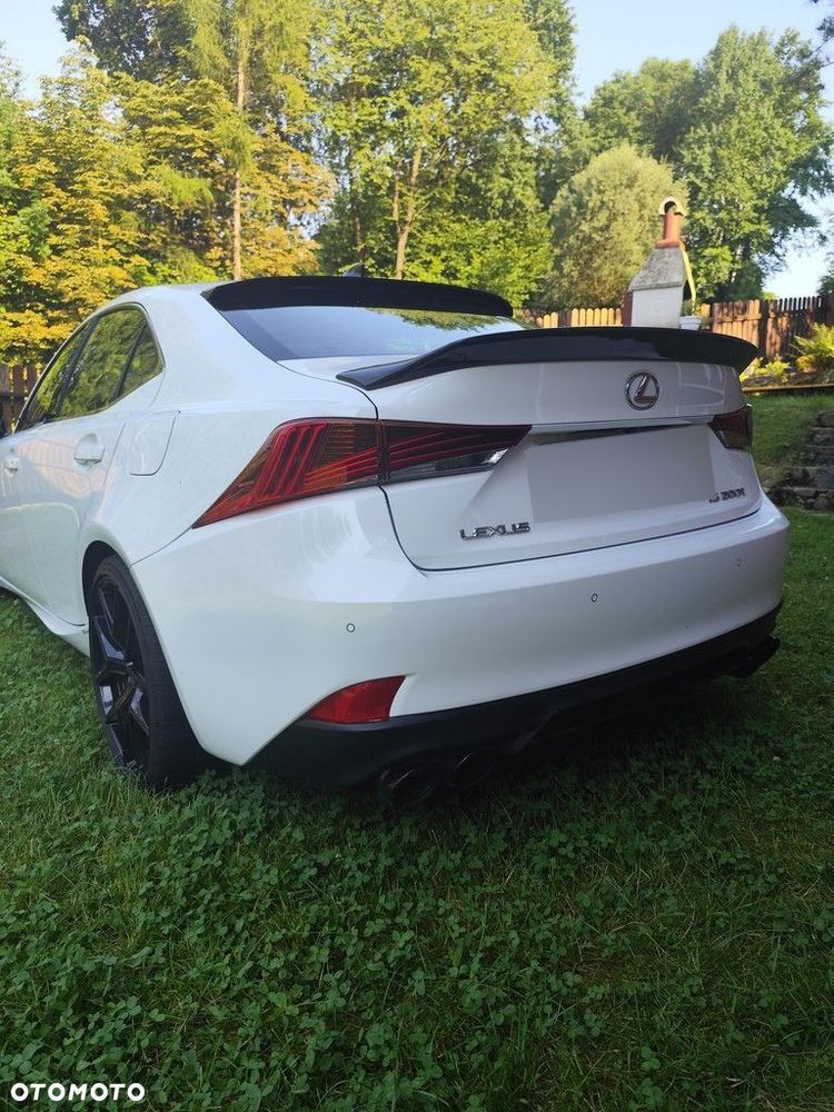 Lexus IS 200t F Sport - 25