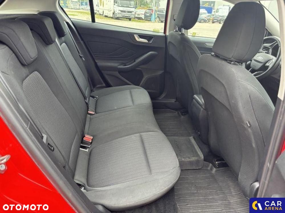 Ford Focus - 24