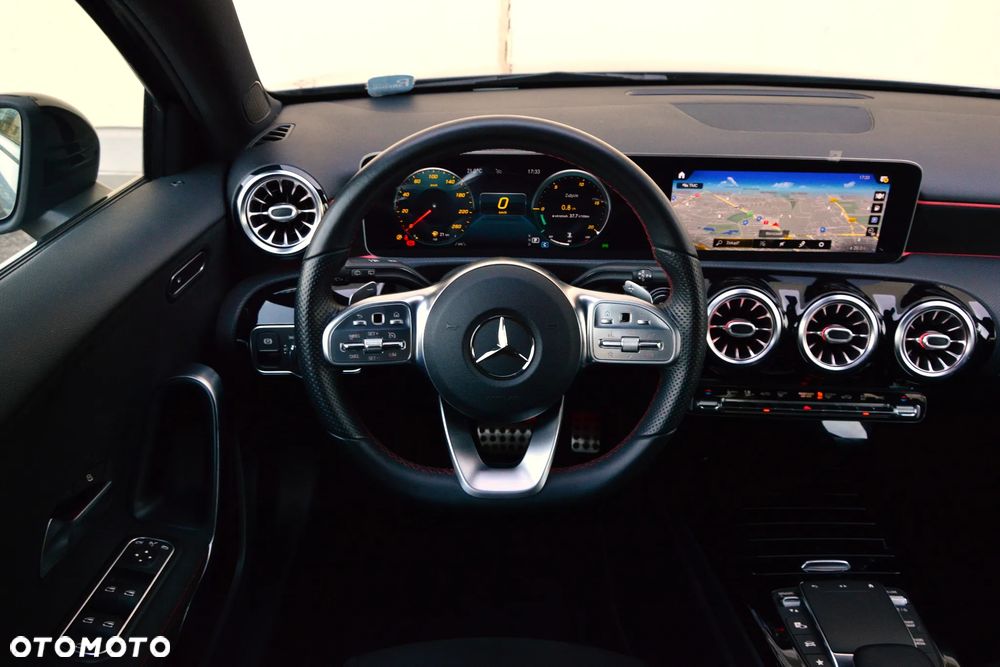 Mercedes-Benz Klasa A 200 4-Matic AMG Line 8G-DCT - 18