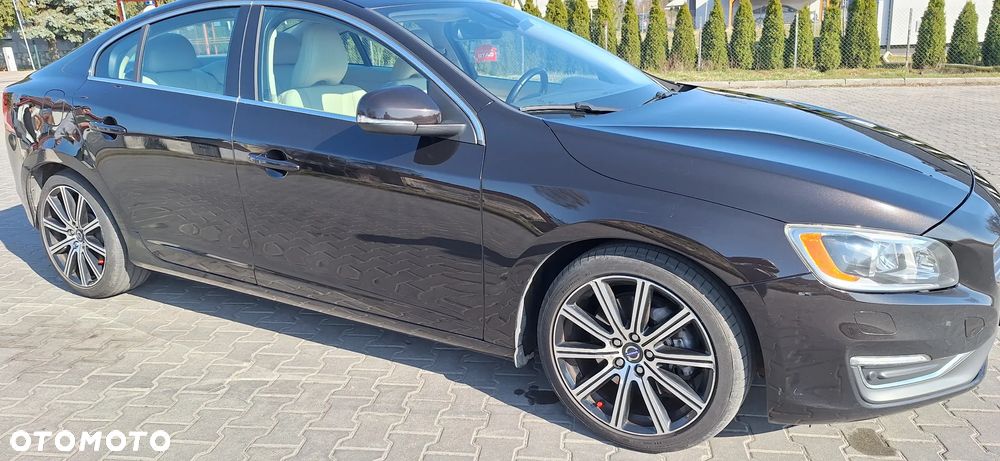 Volvo S60 T6 AWD Geartronic Summum - 9