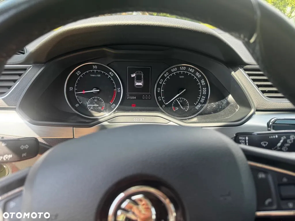 Skoda Superb 2.0 TDI Ambition - 5