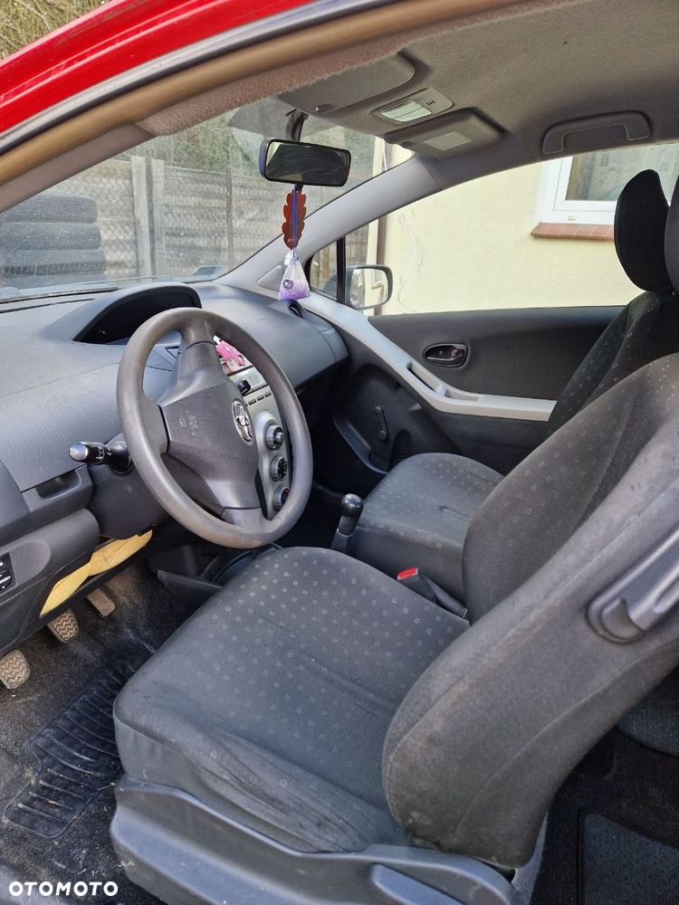 Toyota Yaris - 6