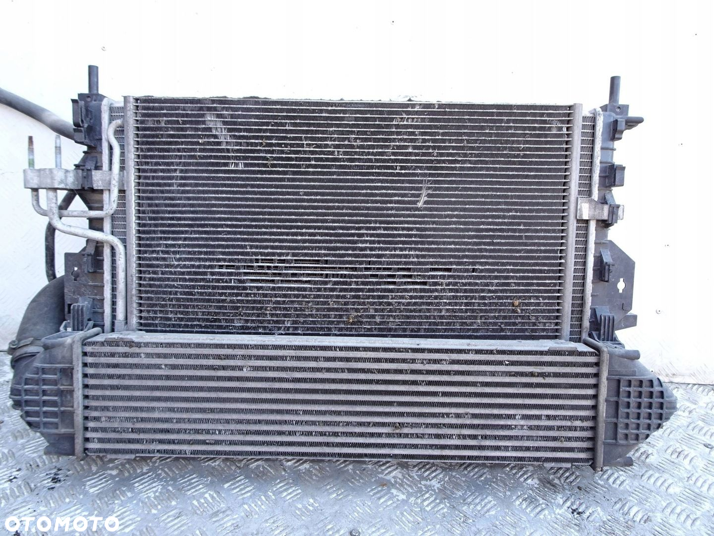 Chłodnica wody  wentylator Ford Kuga MK1 2.0 TDCI - 4