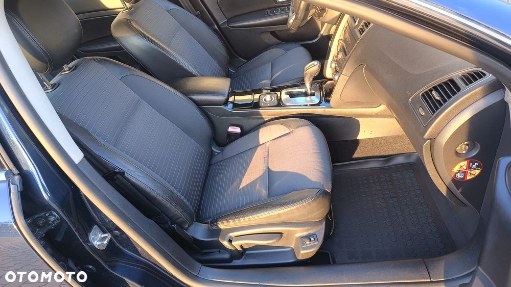 Renault Latitude - 19