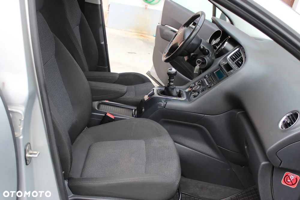 Peugeot 5008 1.6 HDi Premium - 13