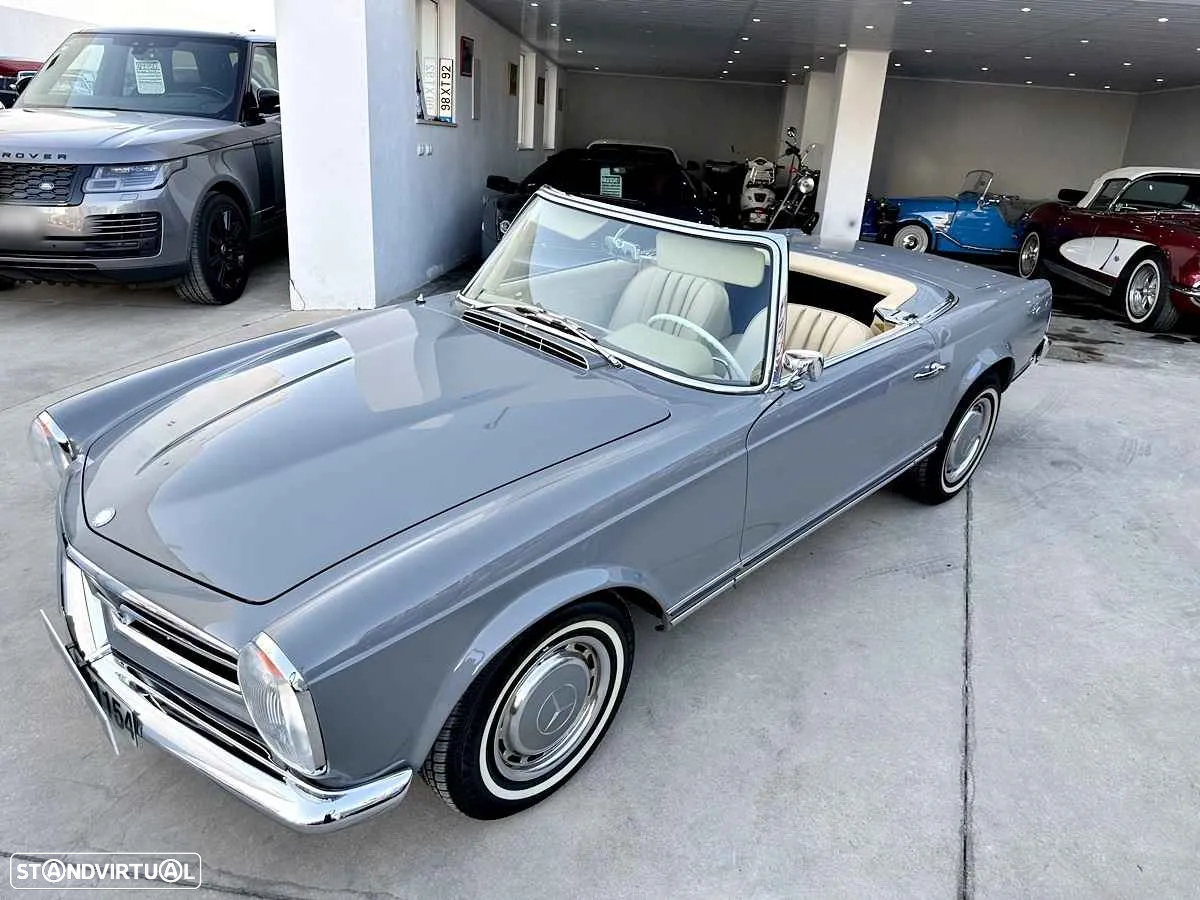 Mercedes-Benz 230 - 59