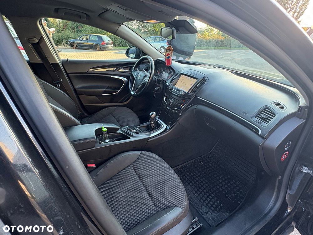 Opel Insignia - 2